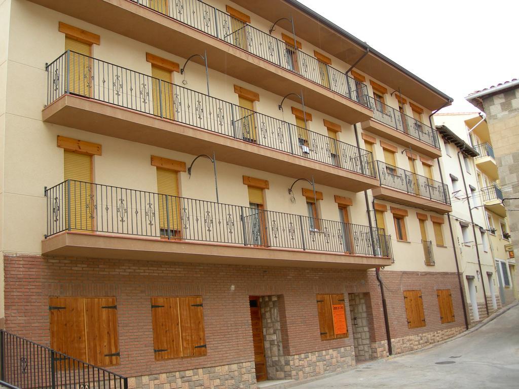 Apartamentos Turisticos Rosario Camarena de la Sierra Luaran gambar